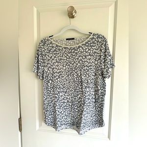 Pink Clover Blue Cheetah Short Sleeve